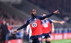 米兰体育官网入口-里尔中场延长合同，成为球队核心之一的简单介绍