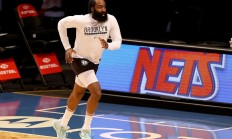 米兰体育电竞-凯尔特人备战面对篮网全力以赴