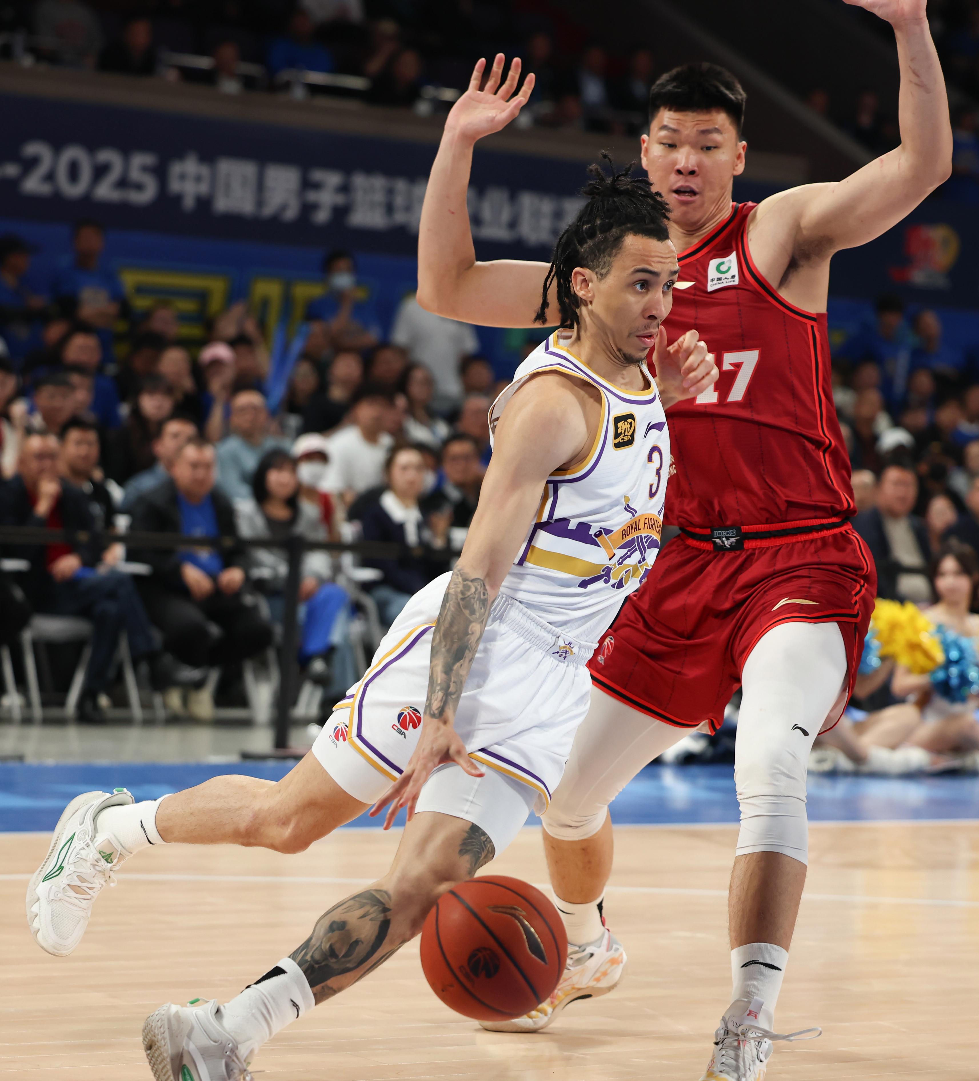 北京队成为本场最大亮点，CBA季后赛瞬间破防，进球