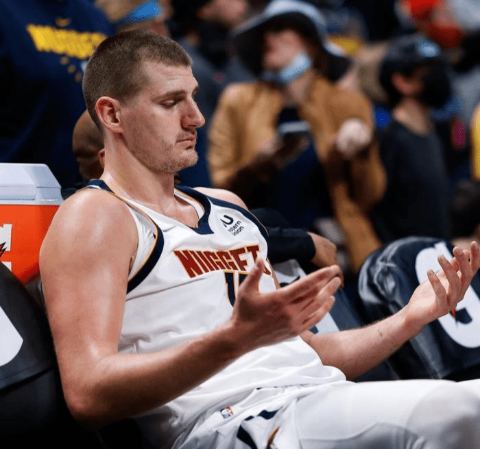 关于莫里斯缺席比赛,球队实力受到一定损失的信息 关于莫里斯缺席比赛,球队实力受到一定损失的信息