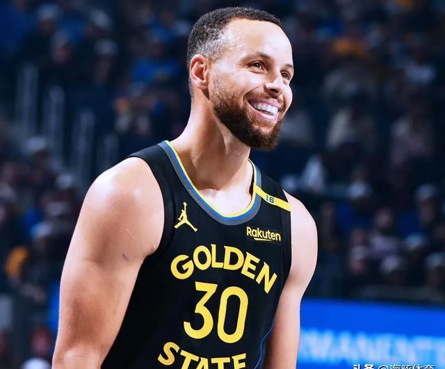 包含勇士再次夺冠重逢雄鹿,冠军之战备受瞩目的词条 包含勇士再次夺冠重逢雄鹿,冠军之战备受瞩目的词条