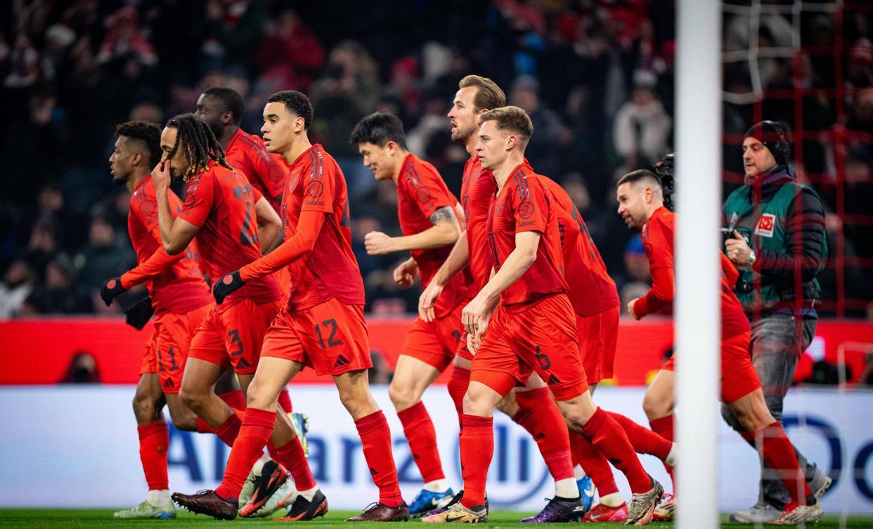 拜仁慕尼黑球员在比赛中展示了他们的火热状态的简单介绍