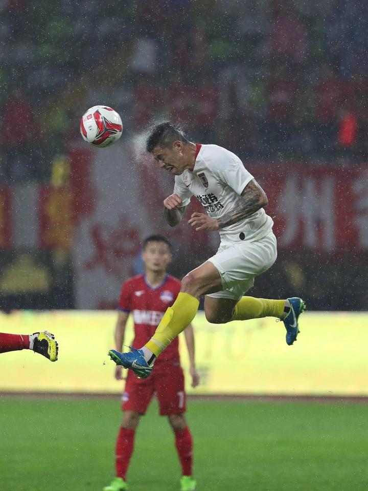 重庆斩获客场大胜,排名升至前四 重庆斩获客场大胜,排名升至前四