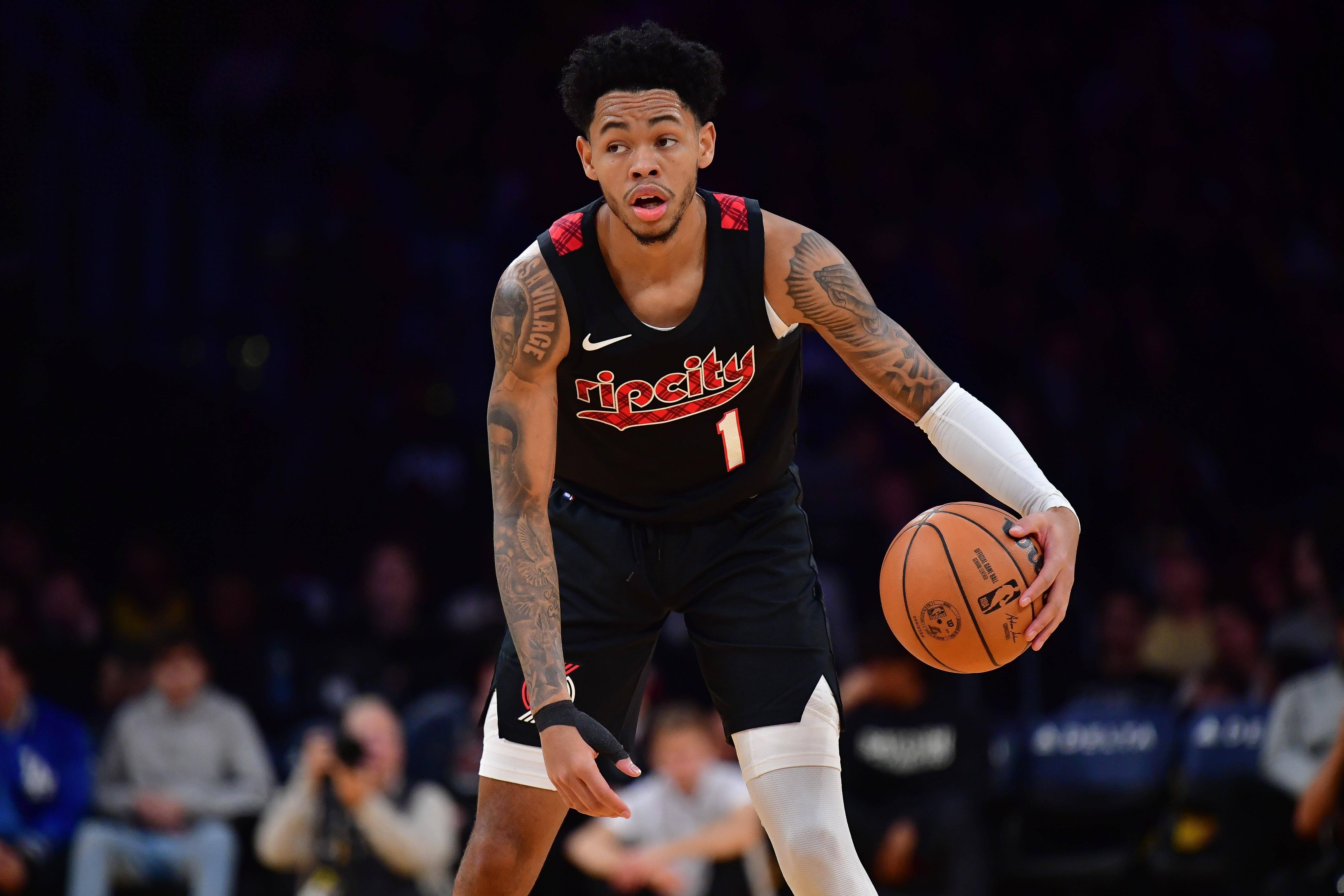 包含快讯:开拓者球星受伤,或将缺席季后赛的词条 包含快讯:开拓者球星受伤,或将缺席季后赛的词条