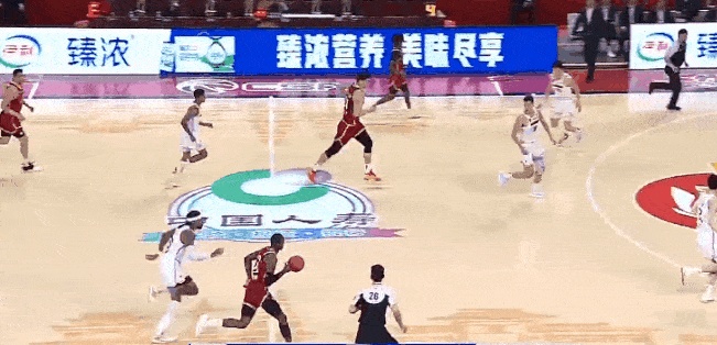 世界体育界一项重要比赛引发观众热议