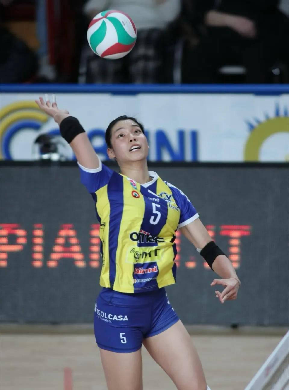 意甲球队签下世界级射手，力图夺得联赛冠军的简单介绍